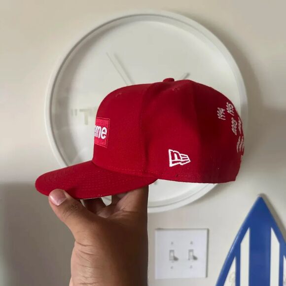 SS21 Supreme Box Logo 27-Time Champions New Era Fitted Size 7 5/8 - Picture 2 of 5